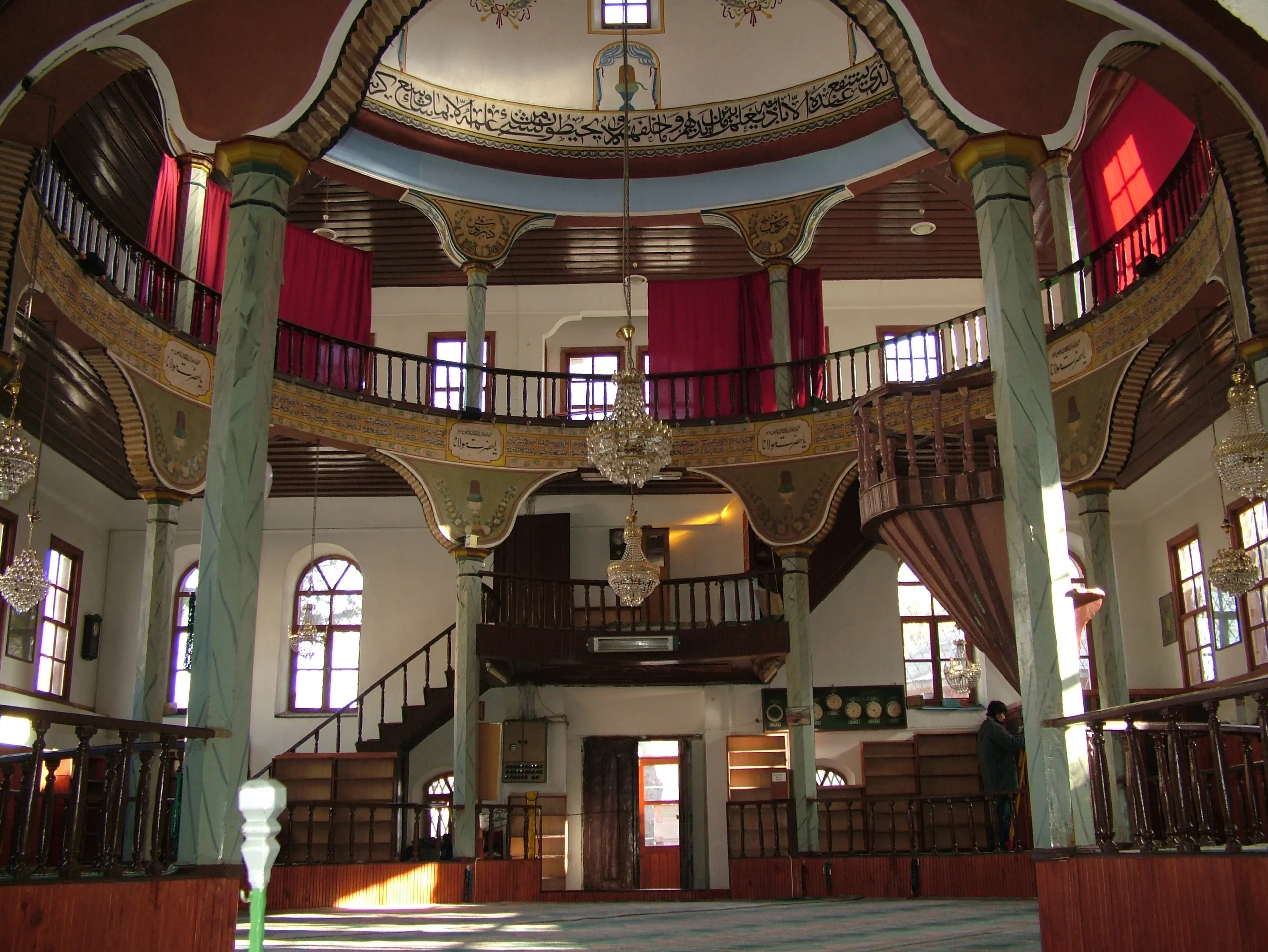 Dönenler Camii kapak fotoğrafı